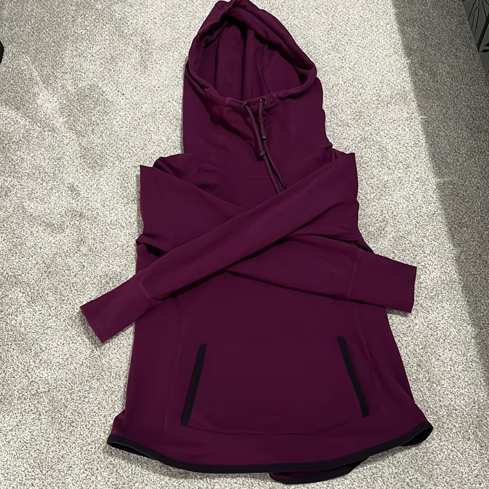 Like new maroon Athleta funnel neck hoodie size large
